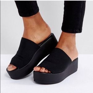 Slinky Black Sandals